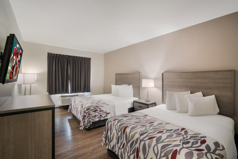 Deluxe Room with Two Queen Beds Non-Smoking interior