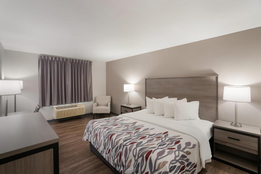 Superior King Room Non-Smoking interior